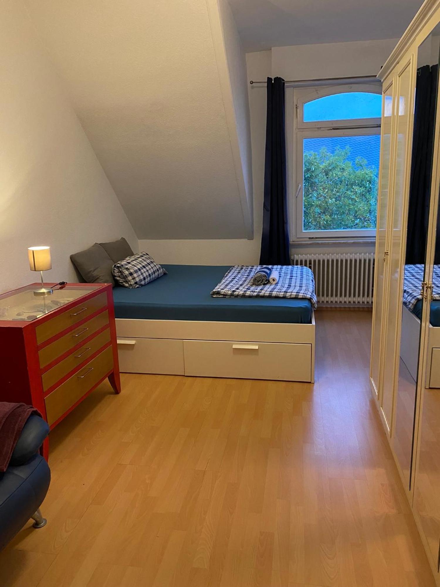 Nice Private Room In Shared Apartment - 2Er Wg Wiesbaden Eksteriør billede